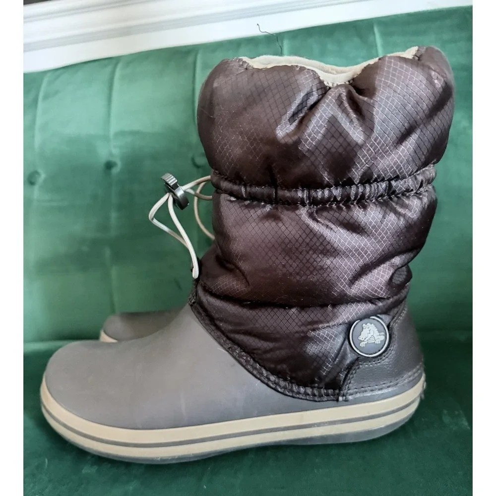 Crocs Winter Puff Boot Womens Size 11 Brown Good Quilted Insulated Snow Boots‎